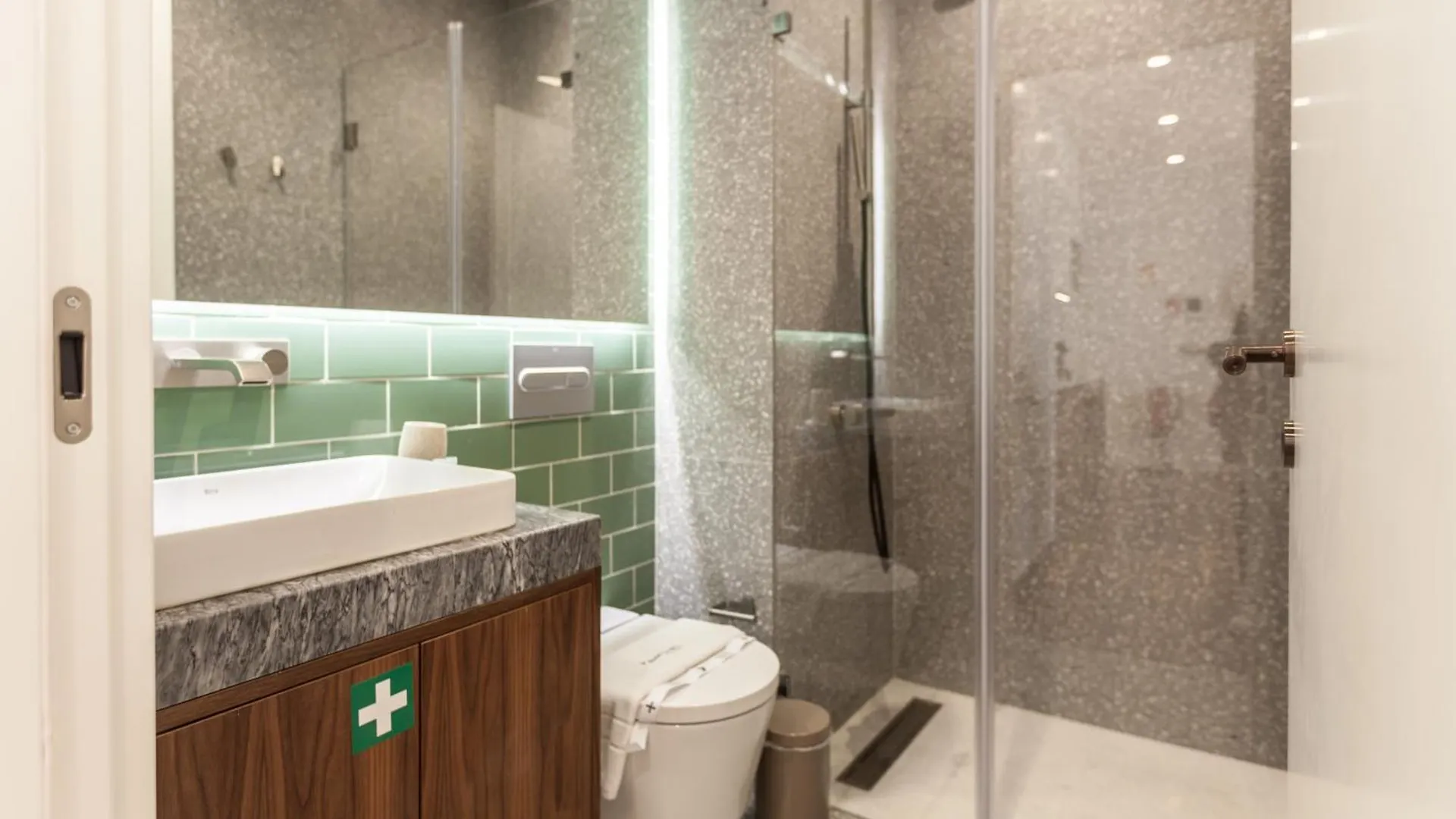 Flh Gloria 70 Apartman Lisboa
