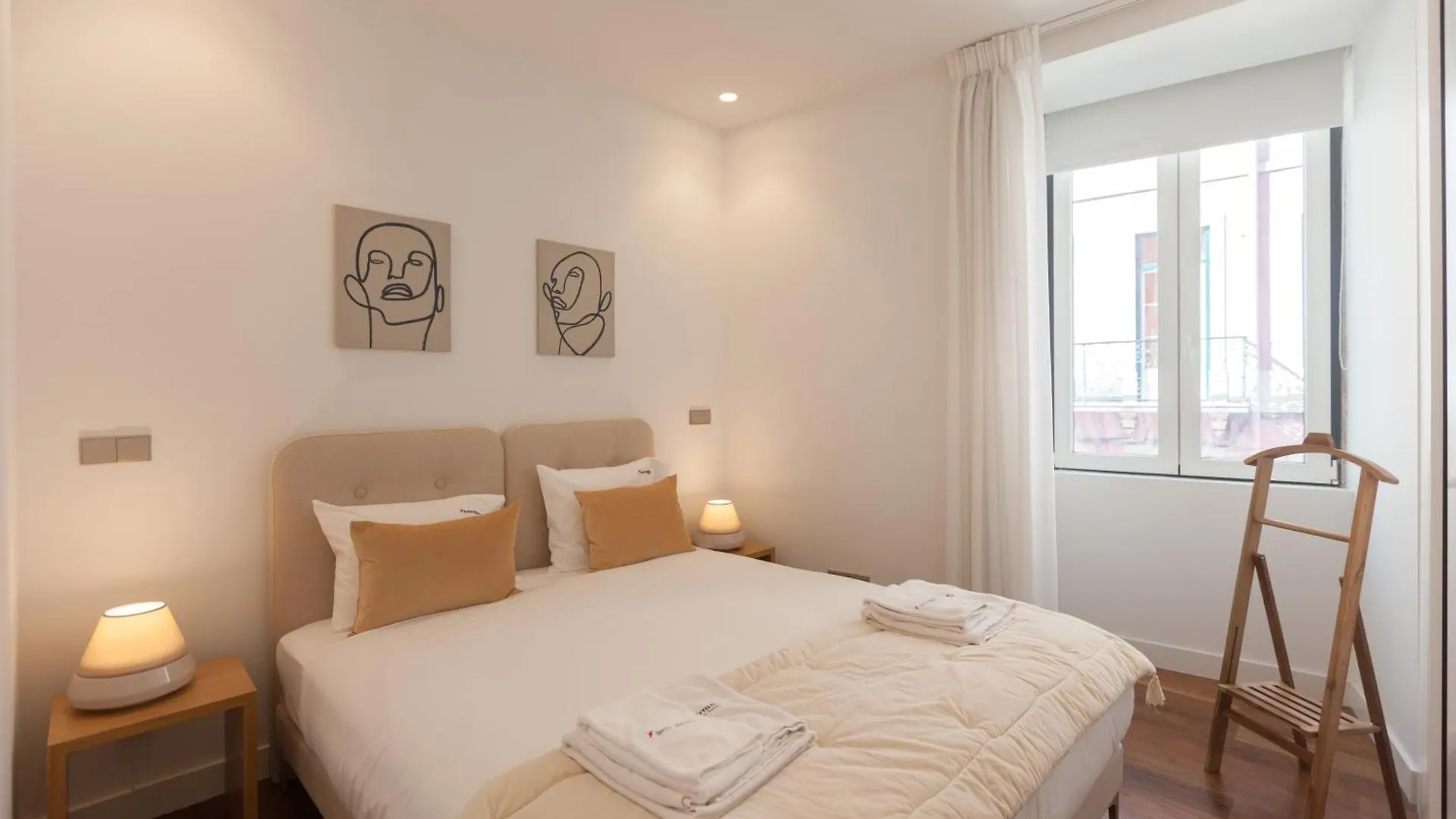Flh Gloria 70 Apartman Lisboa 0*,  Portugália