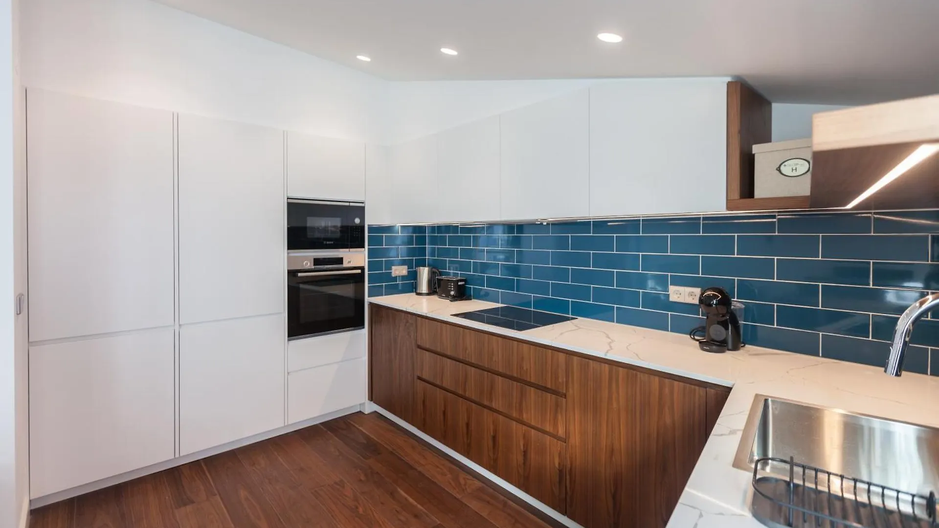 Flh Gloria 70 Apartman Lisboa 0*,  Portugália