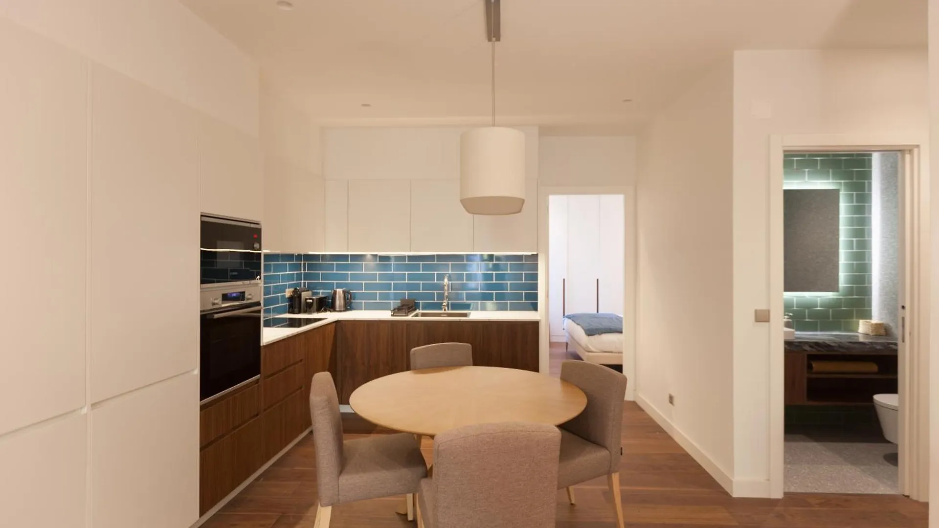 Flh Gloria 70 Apartman Lisboa 0*,  Portugália